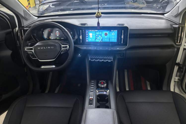 Used Wuling Xingyun 2023 2.0L DHT Flagship Edition Audio And AC Panel