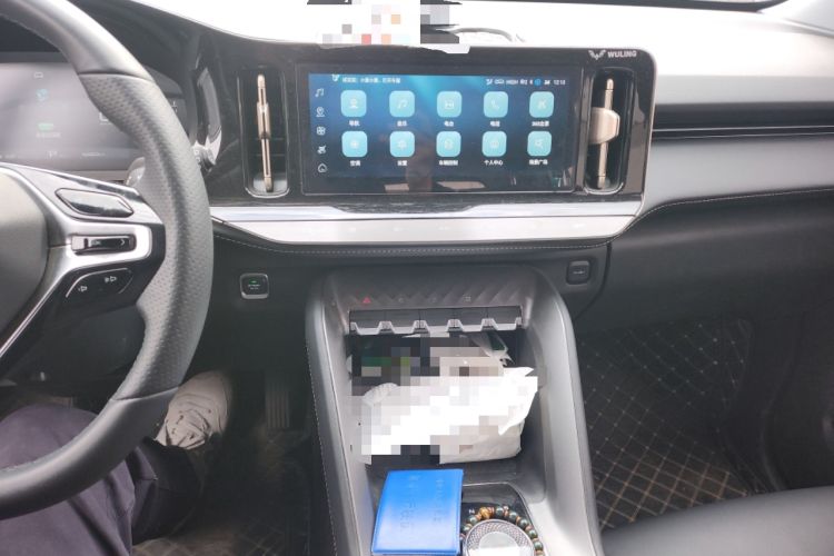 Used Wuling Xingyun 2023 2.0L DHT Flagship Edition Audio And AC Panel