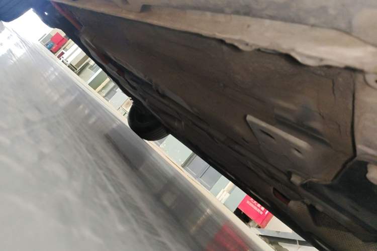 Used Wuling Xingyun 2023 2.0L DHT Flagship Edition Chassis Front Right