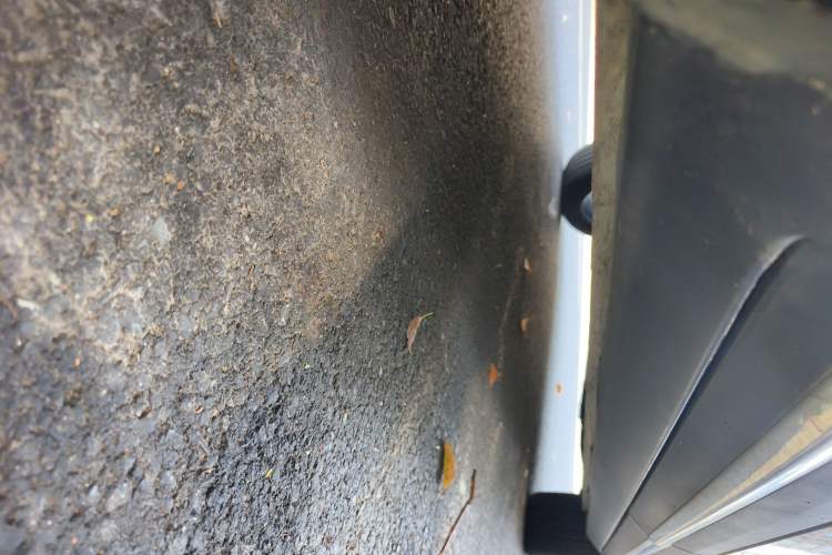 Used Wuling Xingyun 2023 2.0L DHT Standard Edition Chassis Rear Right