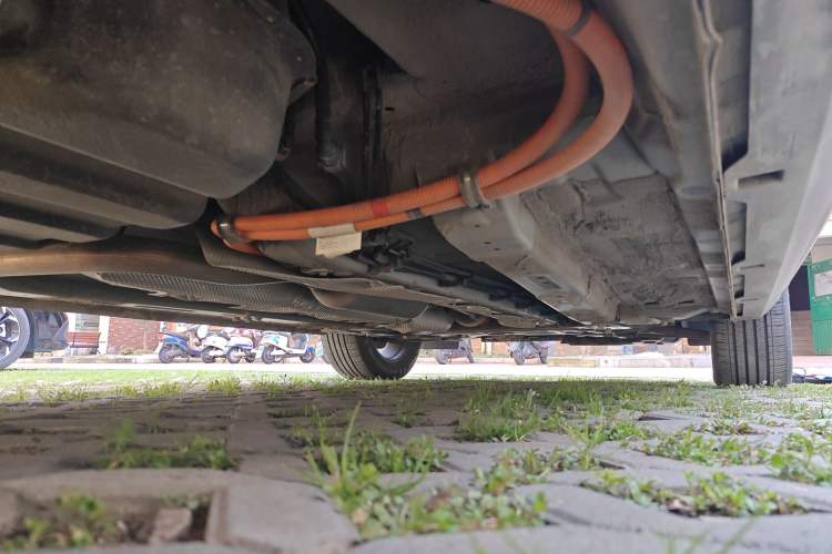 Used Wuling Xingyun 2023 2.0L DHT Flagship Edition Chassis Rear Right