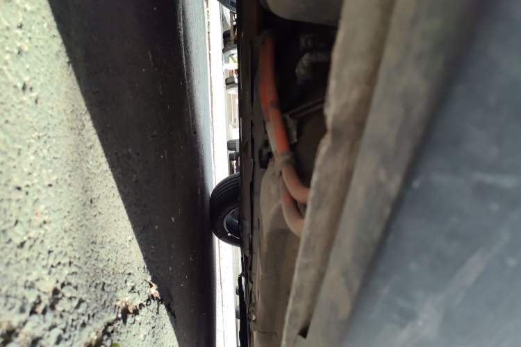 Used Wuling Xingyun 2023 2.0L DHT Flagship Edition Chassis Rear Right