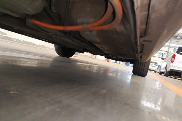 Used Wuling Xingyun 2023 2.0L DHT Flagship Edition Chassis Rear Right