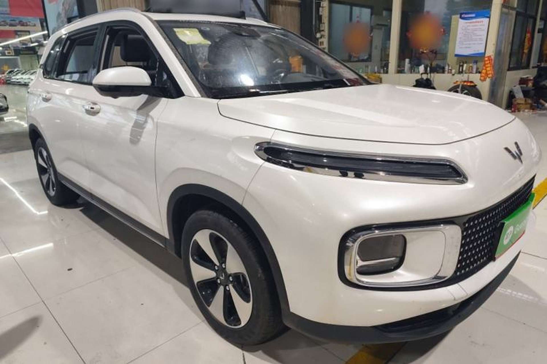 Used Wuling Xingyun 2023 2.0L DHT Flagship Edition Exterior 2