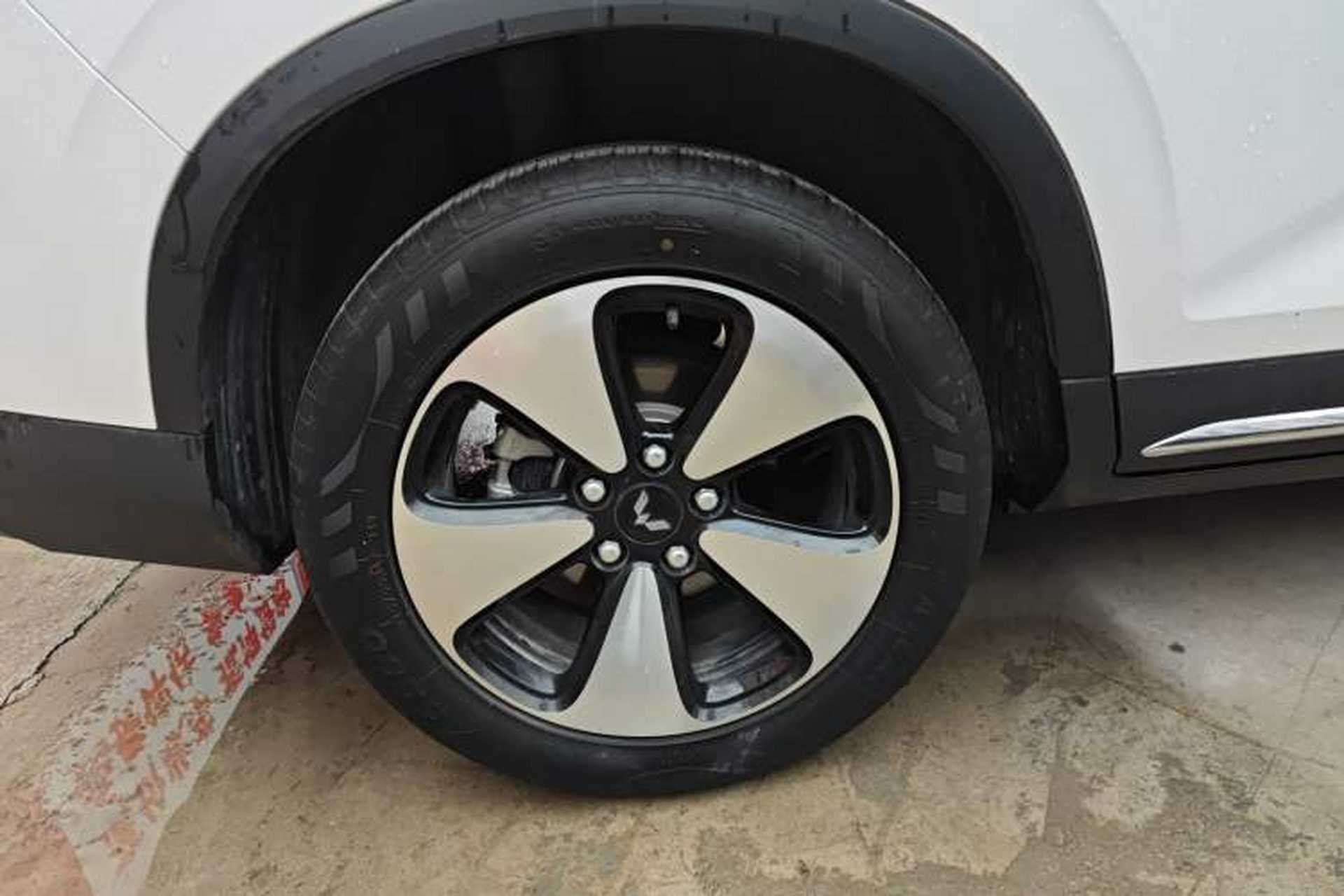 Used Wuling Xingyun 2023 2.0L DHT Standard Edition Exterior 3