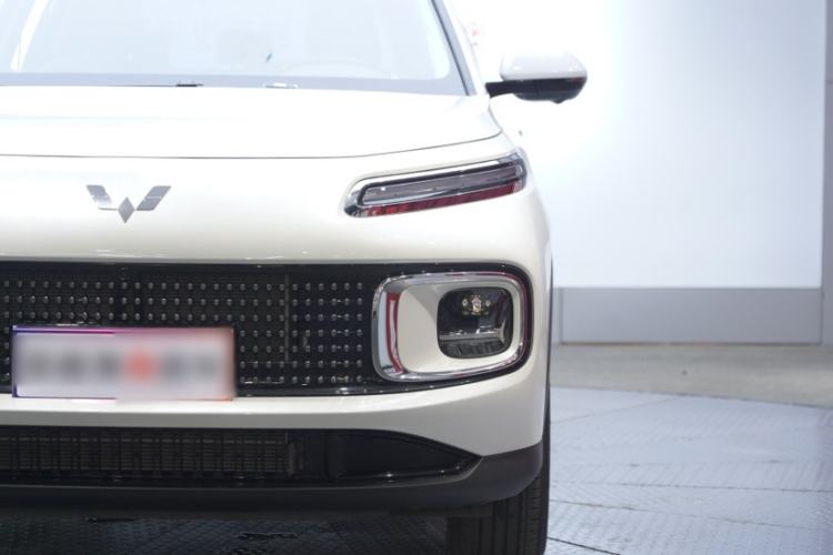 Used Wuling Xingyun 2023 2.0L DHT Flagship Edition Exterior 3