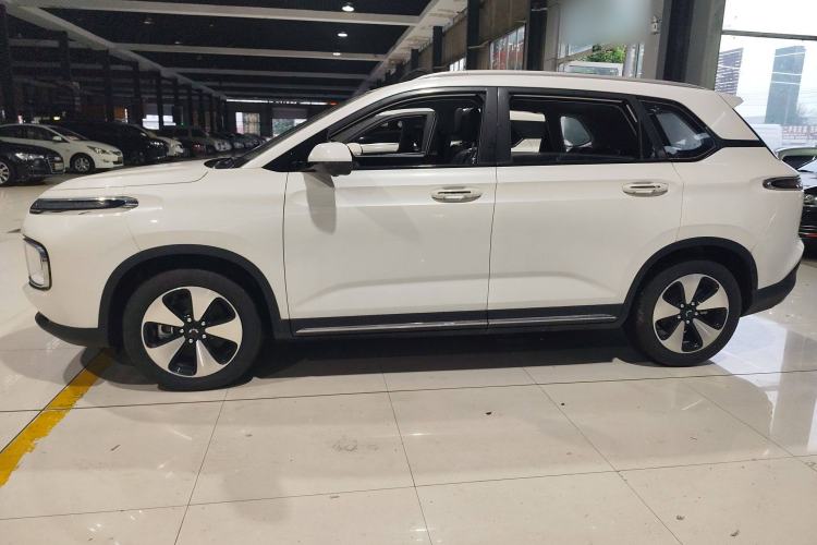 Used Wuling Xingyun 2023 2.0L DHT Flagship Edition Exterior 3