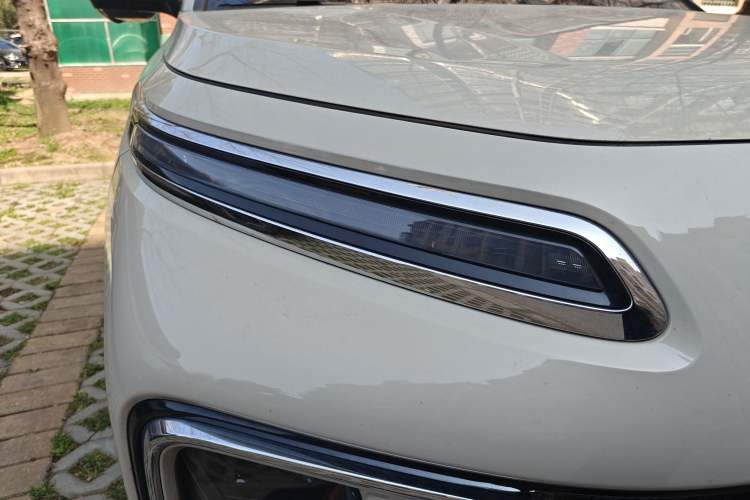 Used Wuling Xingyun 2023 2.0L DHT Flagship Edition Exterior 6