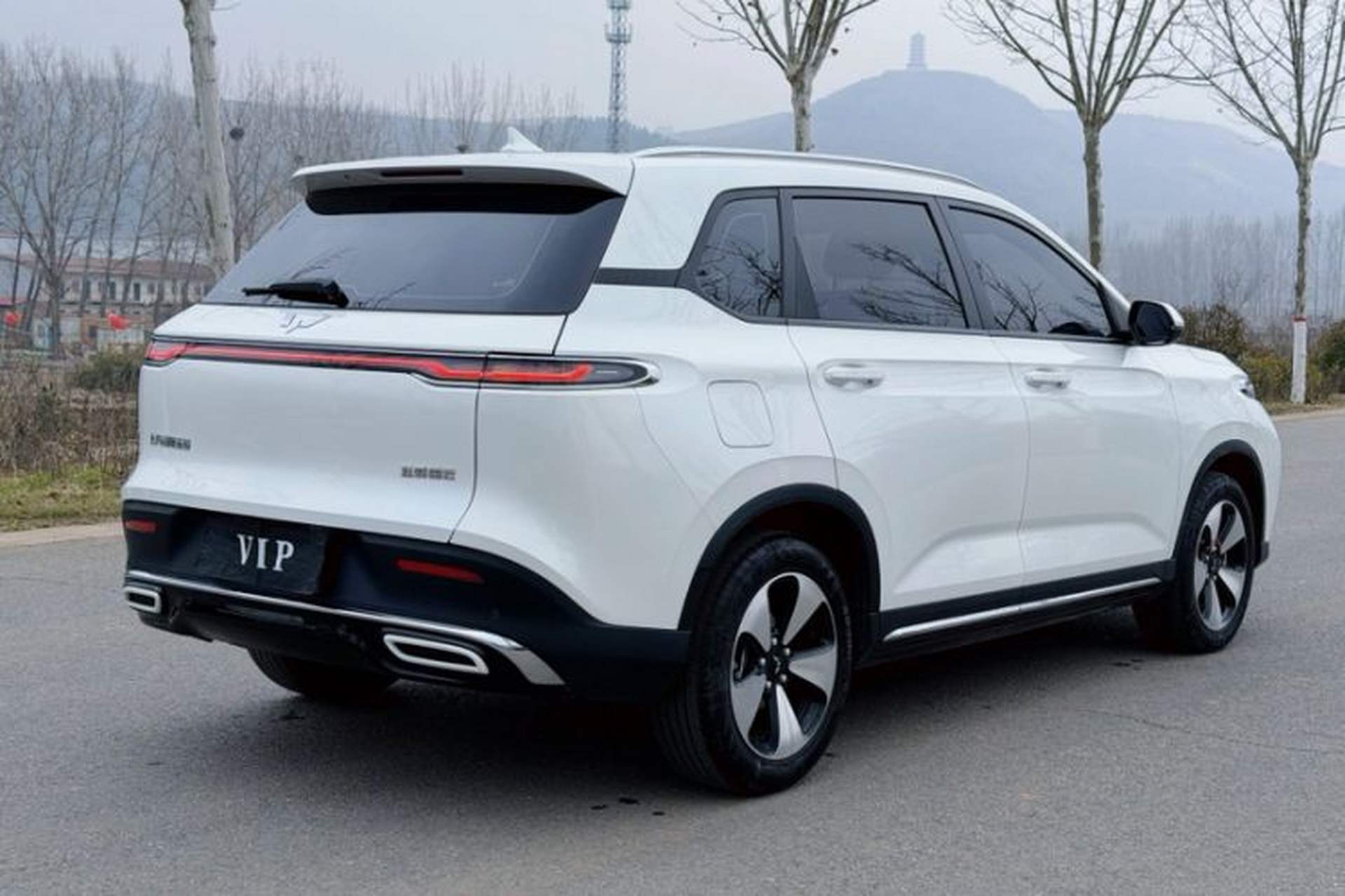 Used Wuling Xingyun 2023 2.0L DHT Standard Edition Exterior 7