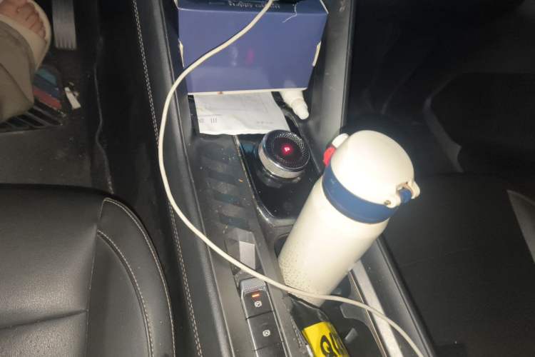 Used Wuling Xingyun 2023 2.0L DHT Standard Edition Gear Lever