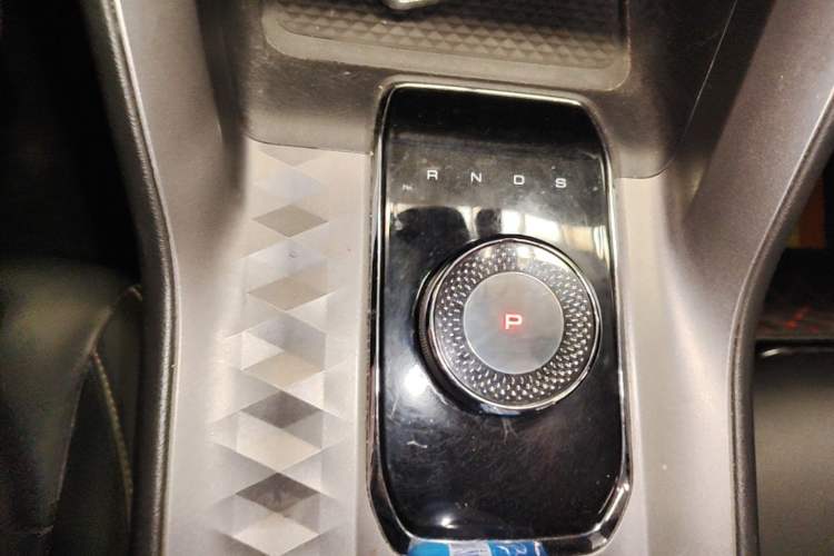 Used Wuling Xingyun 2023 2.0L DHT Flagship Edition Gear Lever