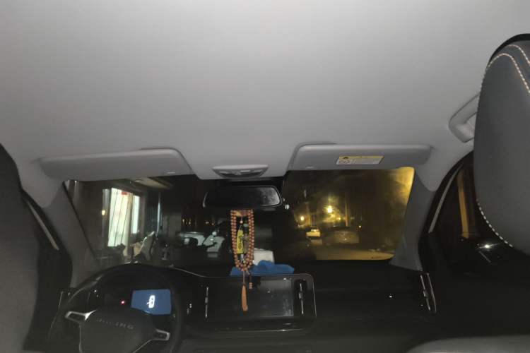 Used Wuling Xingyun 2023 2.0L DHT Standard Edition Headliner