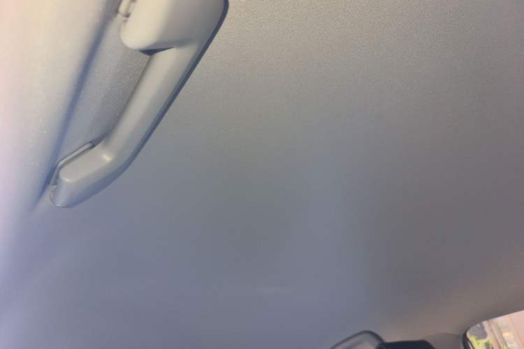 Used Wuling Xingyun 2023 2.0L DHT Standard Edition Headliner