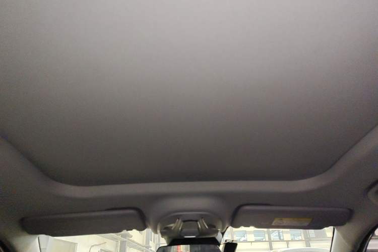 Used Wuling Xingyun 2023 2.0L DHT Flagship Edition Headliner