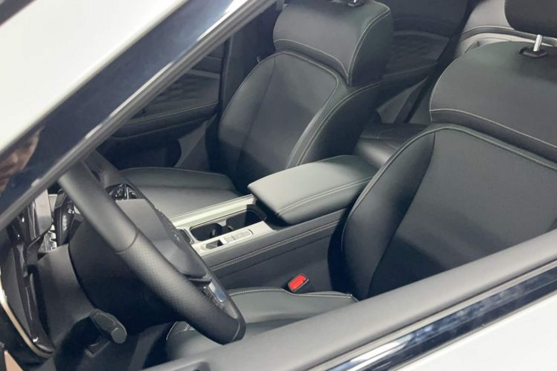 Used Wuling Xingyun 2023 2.0L DHT Flagship Edition Left Front Seat