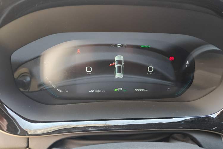 Used Wuling Xingyun 2023 2.0L DHT Flagship Edition Odometer Close Up