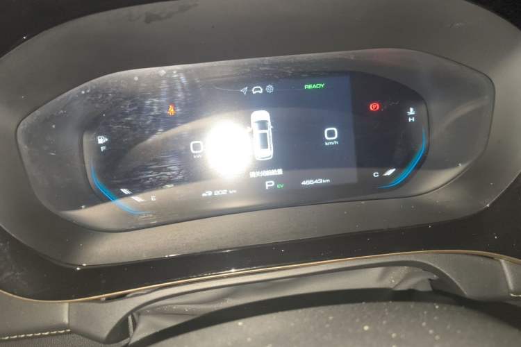 Used Wuling Xingyun 2023 2.0L DHT Standard Edition Odometer Close Up