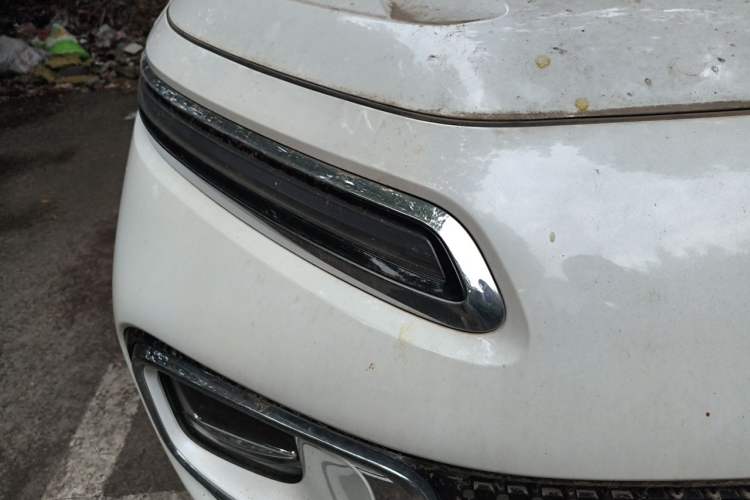 Used Wuling Xingyun 2023 2.0L DHT Flagship Edition Right Front Headlight