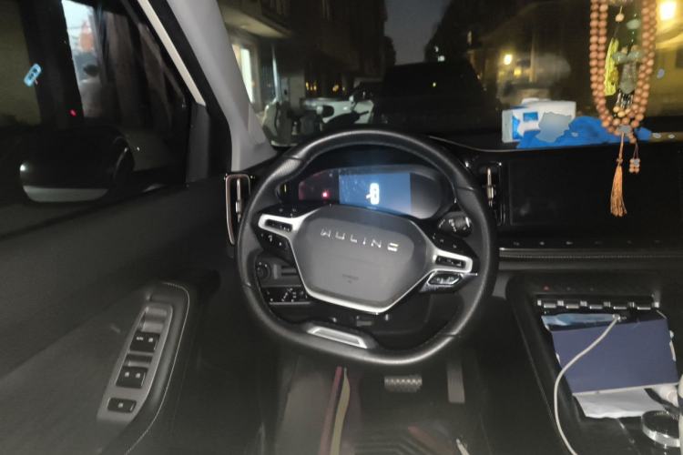 Used Wuling Xingyun 2023 2.0L DHT Standard Edition Steering Wheel