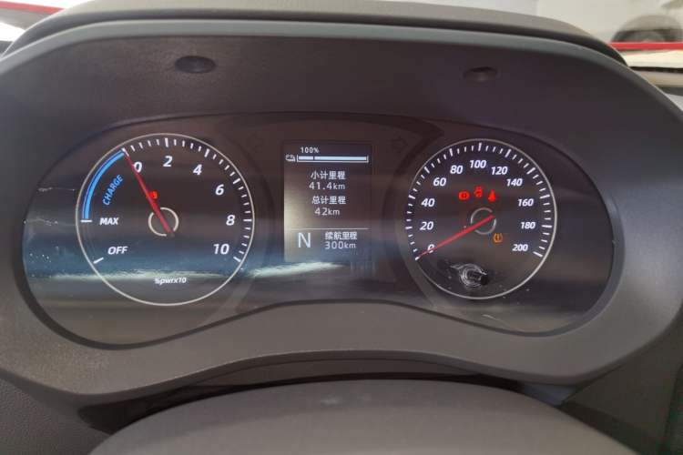 Used Wuling Yangguang 2024 300KM Comfort Version Passenger Van 75kW Instrument Cluster