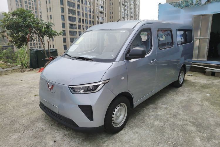 Used Wuling Yangguang 2024 300KM Comfort Version Passenger Van 75kW Guazi used car, China used car export, Used car for sale, Used cars, Cheapest cars for sale