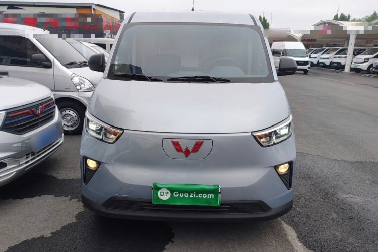 Used Wuling Yangguang 2024 300km Comfort Version with Sealed Windows 75kW Front