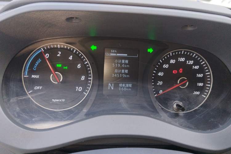 Used Wuling Yangguang 2024 300KM Comfort Version Passenger Van 75kW Instrument Cluster