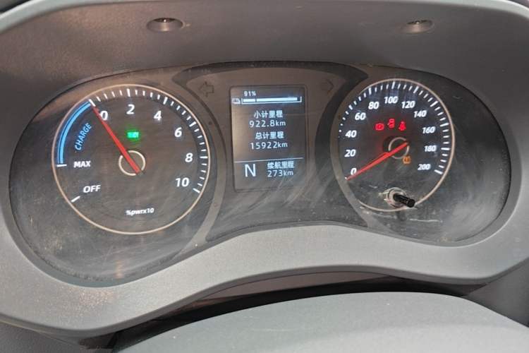 Used Wuling Yangguang 2024 300KM Comfort Version Passenger Van 75kW Instrument Cluster