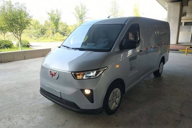 Used Wuling Yangguang 2024 300km Comfort Version with Sealed Windows 60kW