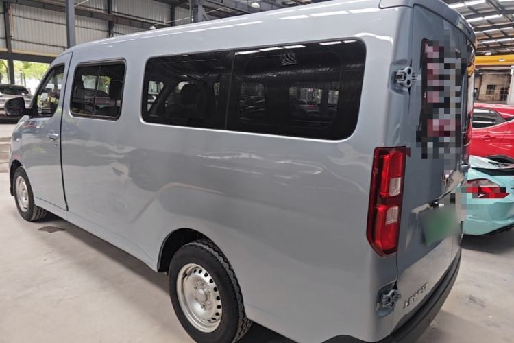 Used Wuling Yangguang 2024 300KM Comfort Version Passenger Van 75kW Rear Left 45 Deg