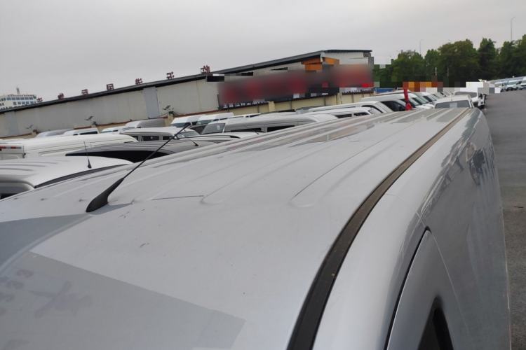 Used Wuling Yangguang 2024 300km Comfort Version with Sealed Windows 75kW Roof