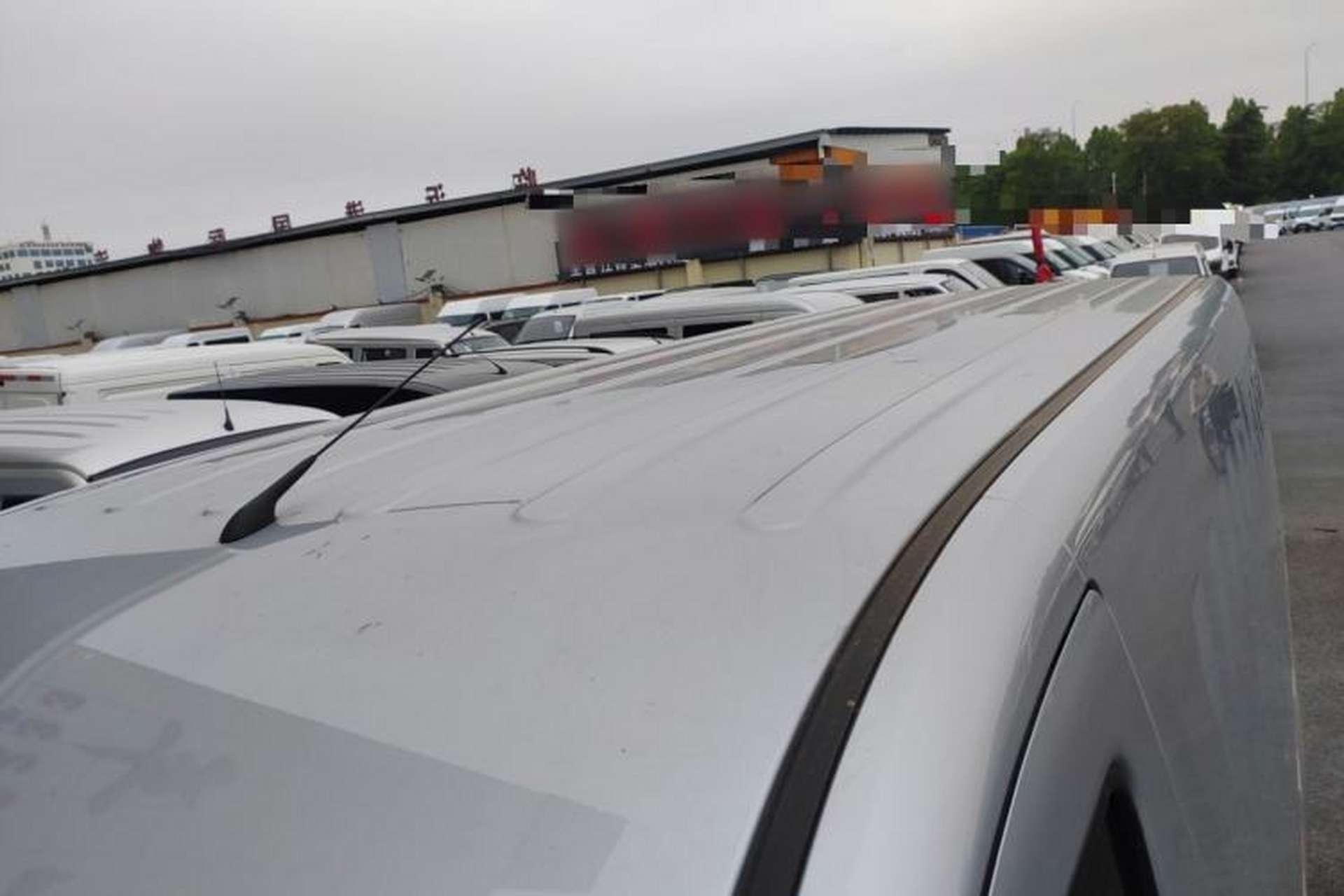 Used Wuling Yangguang 2024 300km Comfort Version with Sealed Windows 75kW Roof