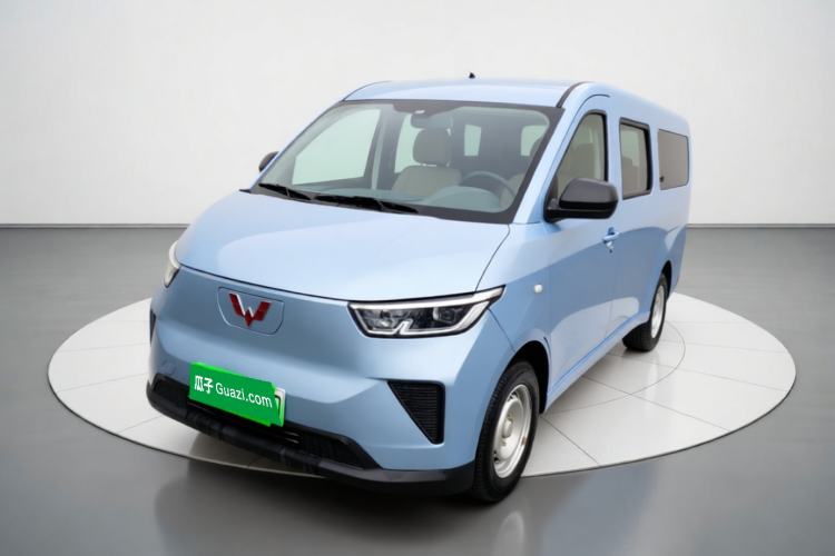 Wuling Yangguang 2024 300KM Comfort Version Passenger Van 75kW