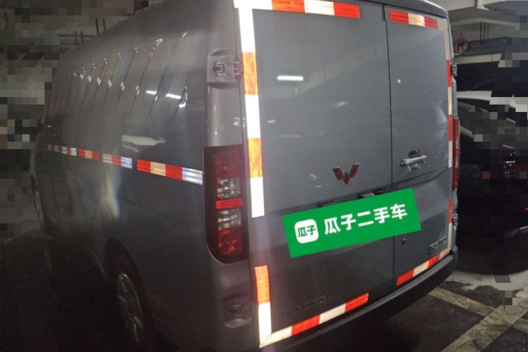 Used Wuling Yangguang 2024 300km Comfort Version with Sealed Windows 60kW Exterior 3