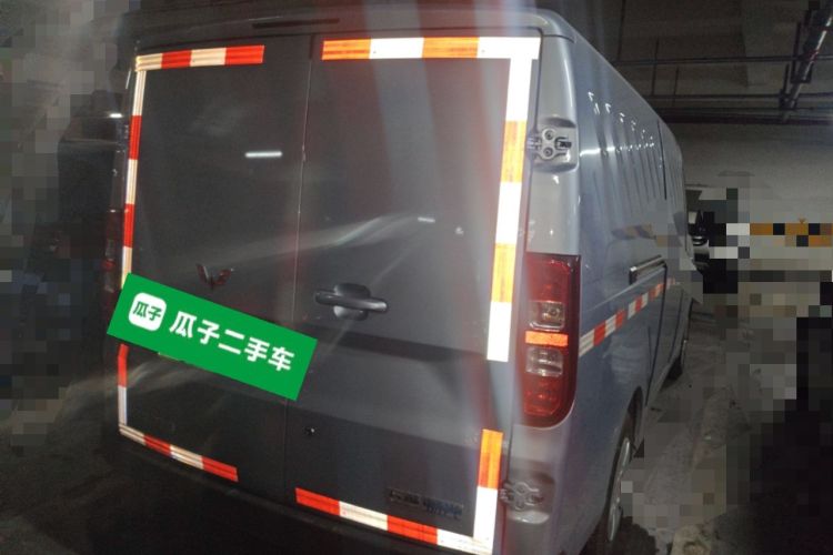 Used Wuling Yangguang 2024 300km Comfort Version with Sealed Windows 60kW Exterior 5