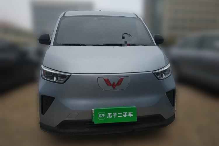 Used Wuling Yangguang 2024 300km Range Practical Window-Sealed Version 60kW Front