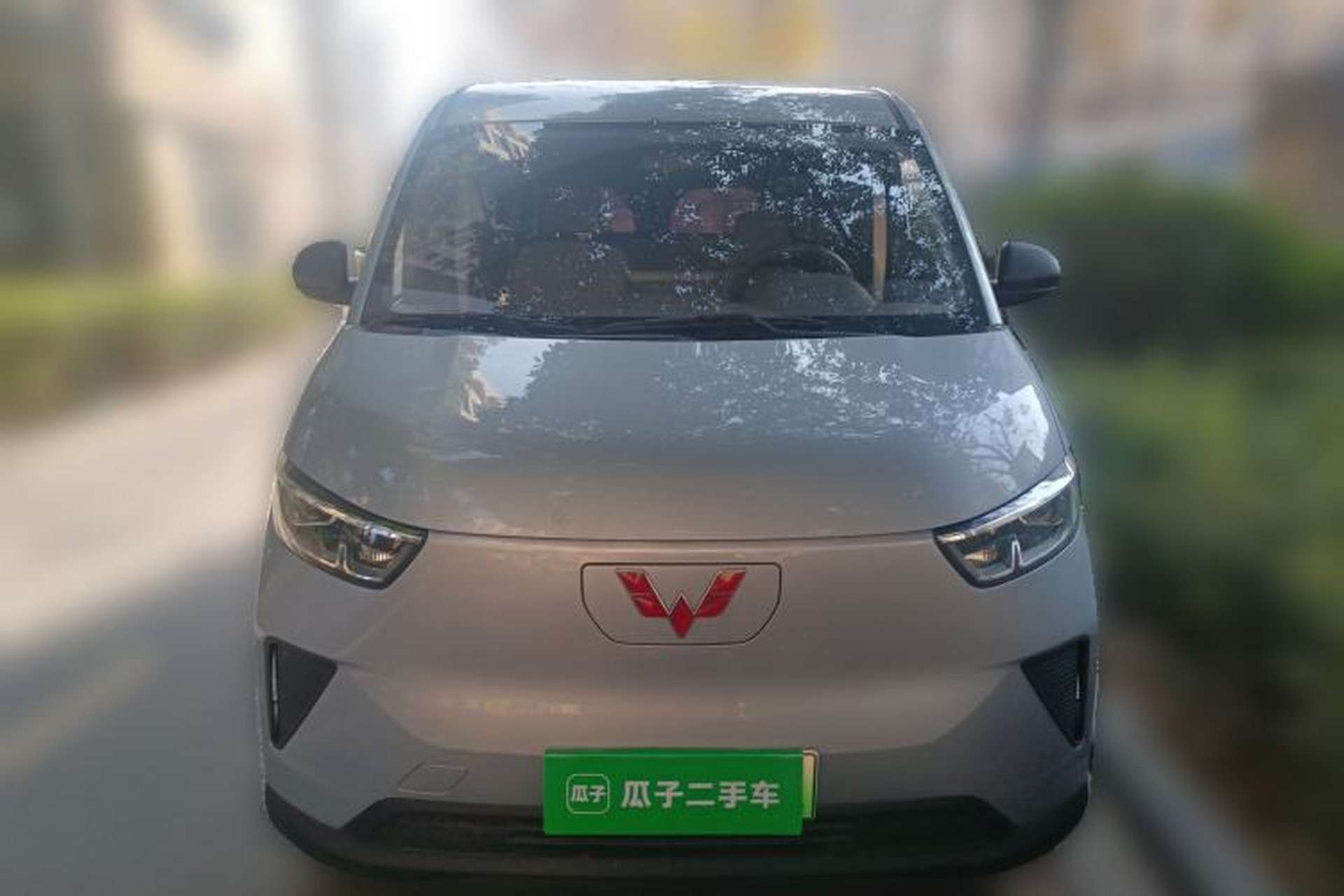 Used Wuling Yangguang 2024 300KM Comfort Version Passenger Van 75kW Front