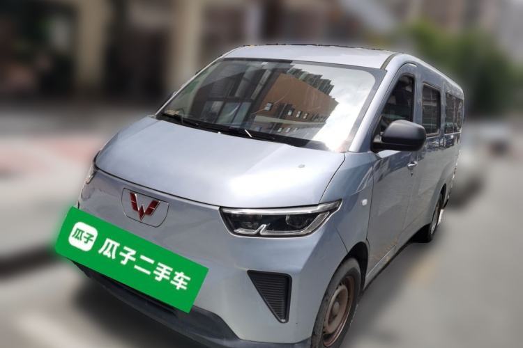 Used Wuling Yangguang 2024 300KM Comfort Version Passenger Van 75kW Guazi used car, China used car export, Used car for sale, Used Wuling cars, Cheapest cars for sale, Electric vehicle, New energy car