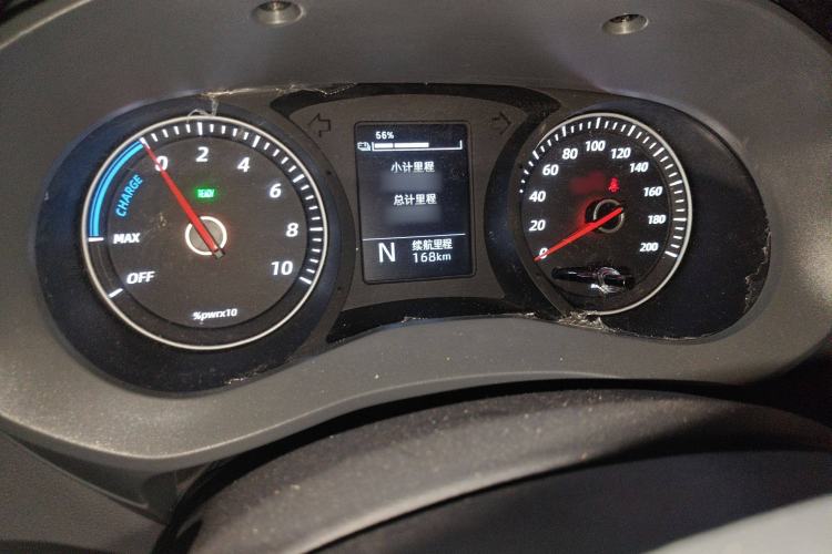 Used Wuling Yangguang 2024 300km Comfort Version with Sealed Windows 60kW Instrument Cluster