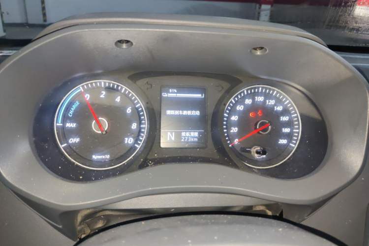Used Wuling Yangguang 2024 300km Comfort-Grade Passenger Van 60kW Instrument Cluster