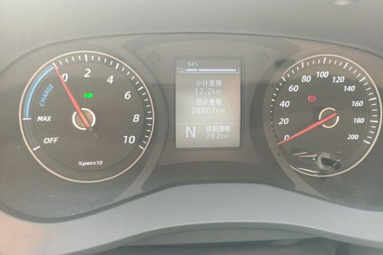 Used Wuling Yangguang 2024 300KM Comfort Version Passenger Van 75kW Instrument Cluster