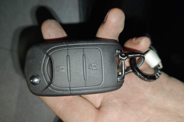 Used Wuling Yangguang 2024 300km Comfort Version with Sealed Windows 60kW Interior 1