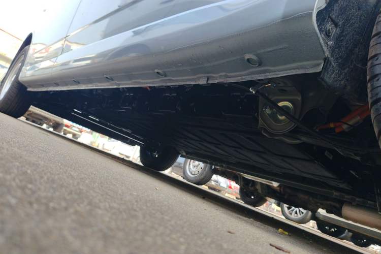 Used Wuling Yangguang  Left Side Sill