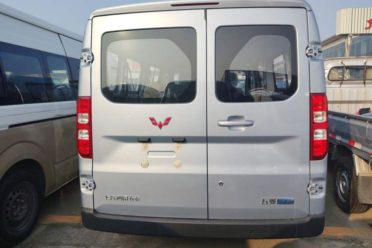 Used Wuling Yangguang  Rear