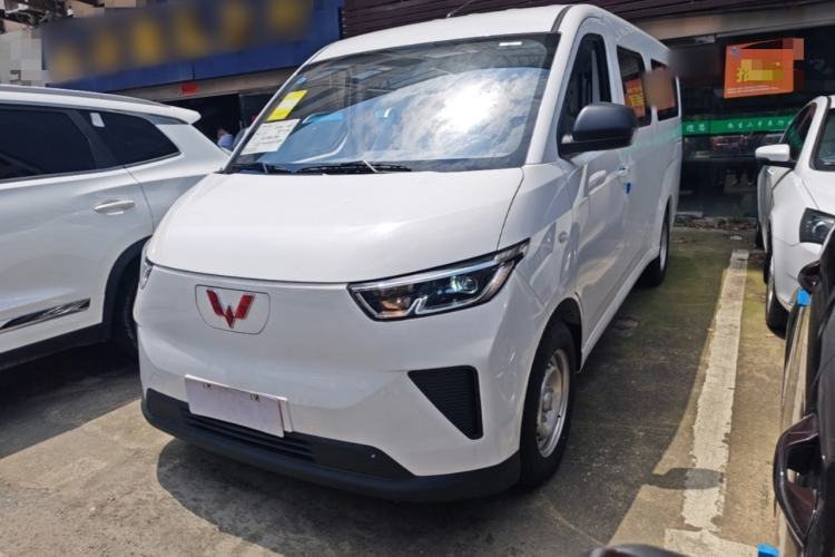 Used Wuling Yangguang 2024 300KM Comfort Version Passenger Van 75kW Guazi used car, China used car export, Used car for sale, Used  cars, Cheapest cars for sale
