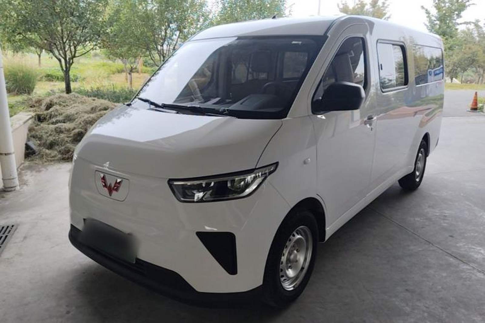 Фото Wuling с площадки