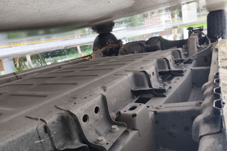 Used Wuling Yangguang 2024 300km Range Practical Window-Sealed Version 60kW Chassis Front Right