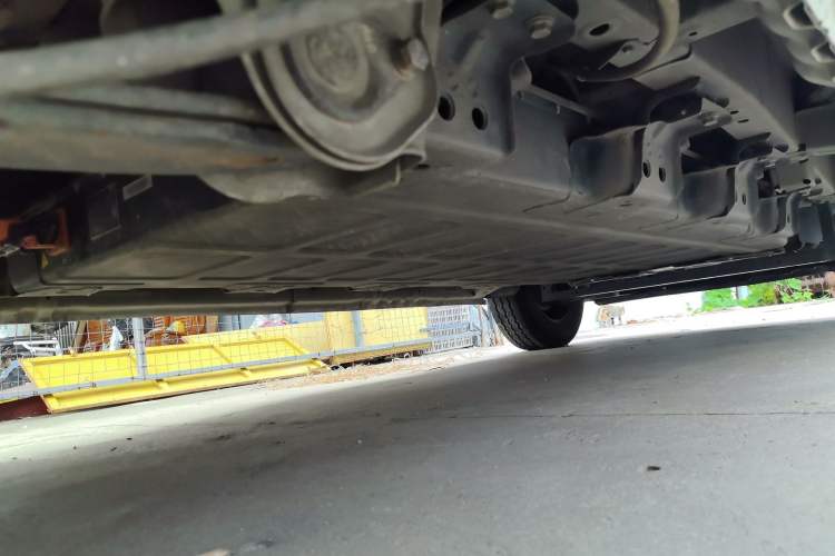 Used Wuling Yangguang 2024 300km Comfort Version with Sealed Windows 60kW Chassis Rear Right