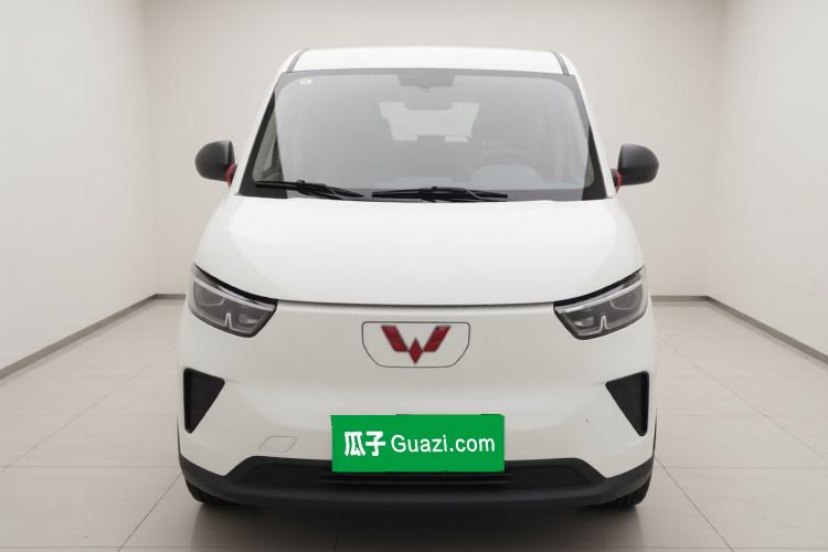 Used Wuling Yangguang 2024 300KM Comfort Version Passenger Van 75kW Exterior 1