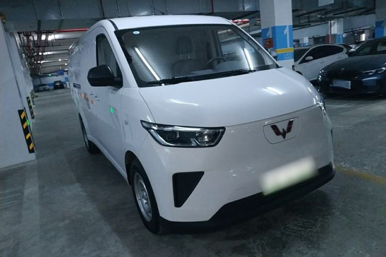 Used Wuling Yangguang 2024 300km Range Practical Window-Sealed Version 60kW Exterior 2